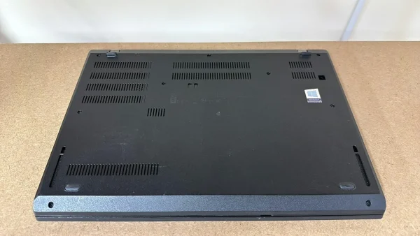 Lenovo Thinkpad L480 - Intel Core I5-8250U - 8GB RAM - 128GB SSD - 14" Screen with Windows 11 Pro and Office 2021 Professional Plus - product detail image 2 of 10