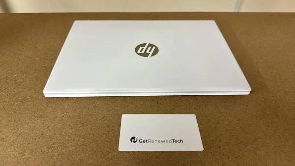HP Pavilion Aero 13-be0xxx (in White) Ultrabook - Ryzen 5 5600U with Radeon Graphics - 8GB RAM - 256GB SSD - 13" Screen with Windows 11 Pro and Office 2021 Professional Plus - product detail image 4 of 9