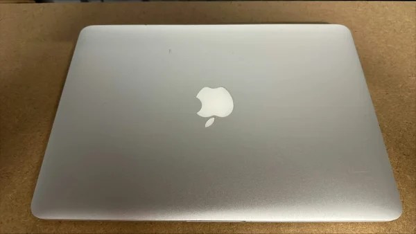 Macbook Pro Retina 13 Inch Early 2015 Model A1502 Comes with Sonoma and Office 2021 - product detail image 3 of 11