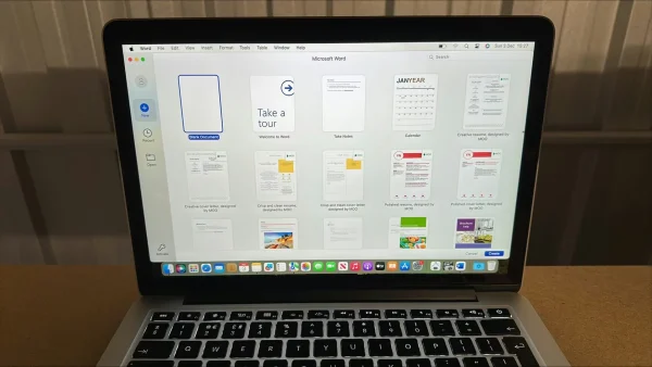 Macbook Pro Retina 13 Inch Early 2015 Model A1502 Comes with Sonoma and Office 2021 - product detail image 6 of 11