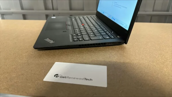 Lenovo ThinkPad X390 - Intel Core i5-8365U - 8GB RAM - 256GB SSD - 13.3" Screen with Windows 11 Pro and Office 2021 - product detail image 4 of 8